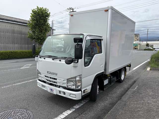Isuzu Elf 3
