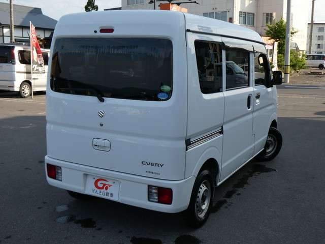 Suzuki Every 2