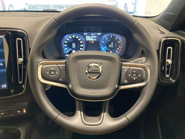 Volvo XC40 4