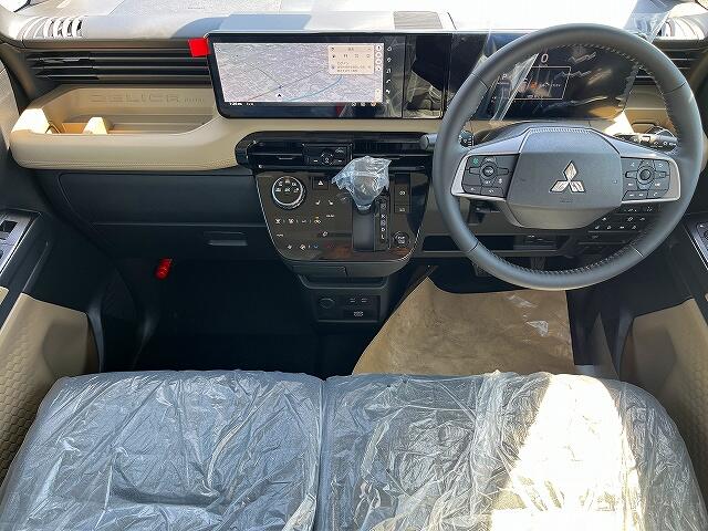 Mitsubishi Delica Mini 6