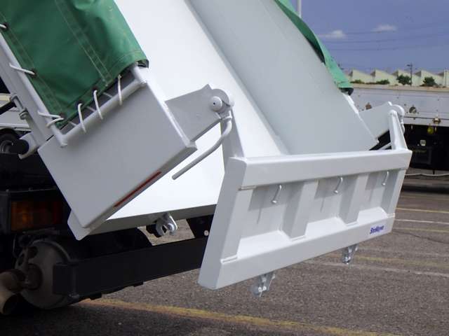 Mitsubishi Fuso Canter 10