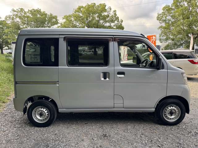 Toyota Pixis Van 9