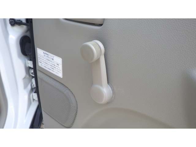 Nissan NV100 Clipper 12
