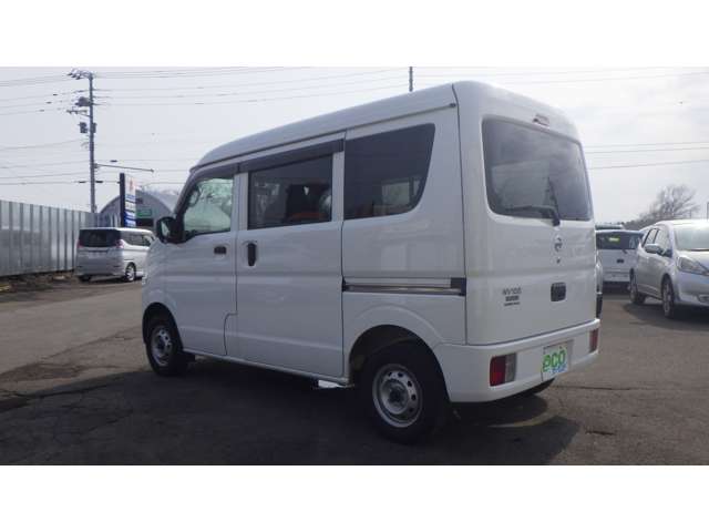 Nissan NV100 Clipper 4
