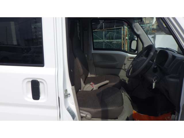 Nissan NV100 Clipper 10