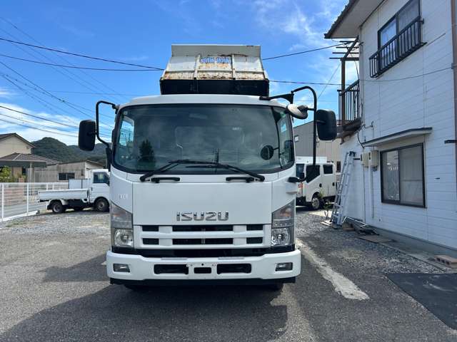 Isuzu Forward 2
