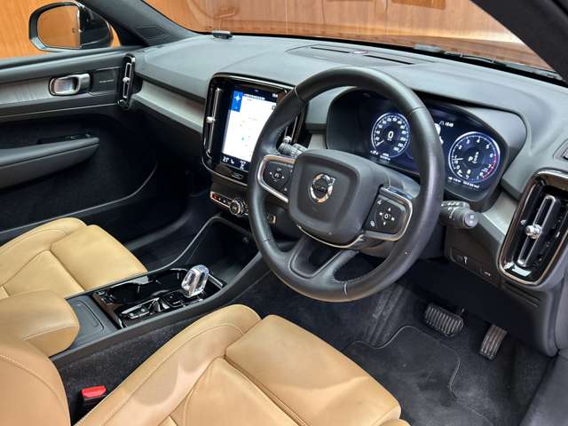Volvo XC40 5
