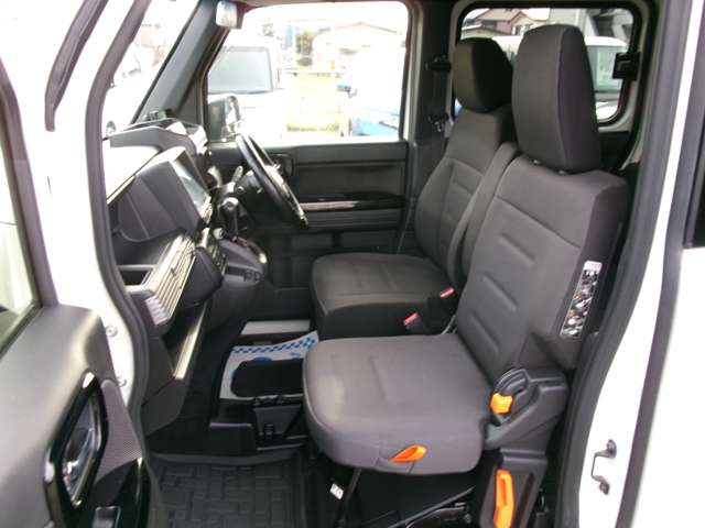 Honda N-VAN 11