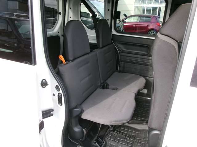 Honda N-VAN 8