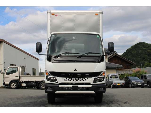 Mitsubishi Fuso Canter 2
