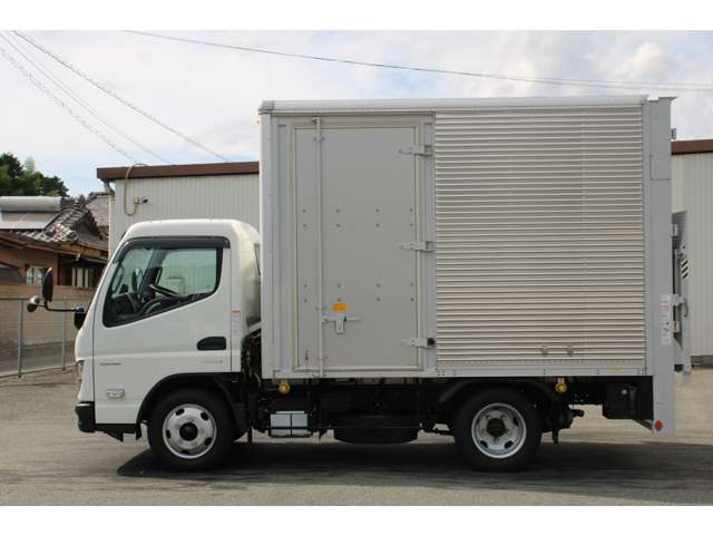 Mitsubishi Fuso Canter 4