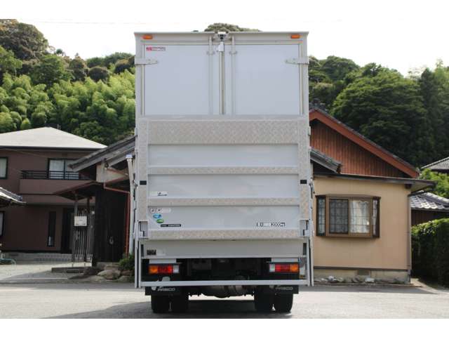 Mitsubishi Fuso Canter 8