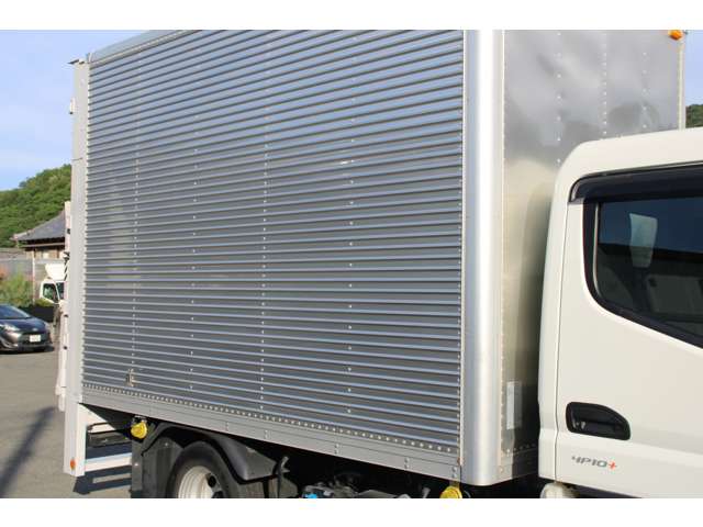 Mitsubishi Fuso Canter 12