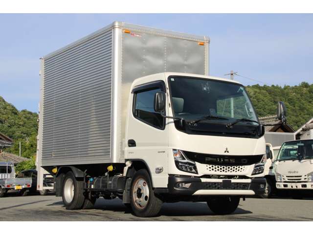 Mitsubishi Fuso Canter 3