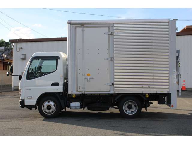 Mitsubishi Fuso Canter 4