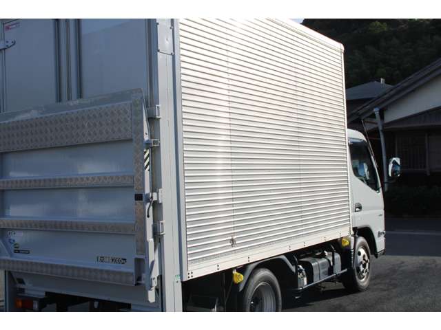 Mitsubishi Fuso Canter 10
