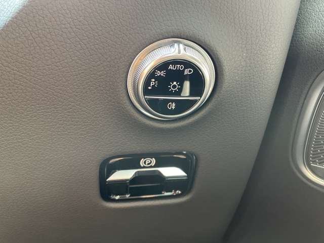 Mercedes-Benz GLC 10