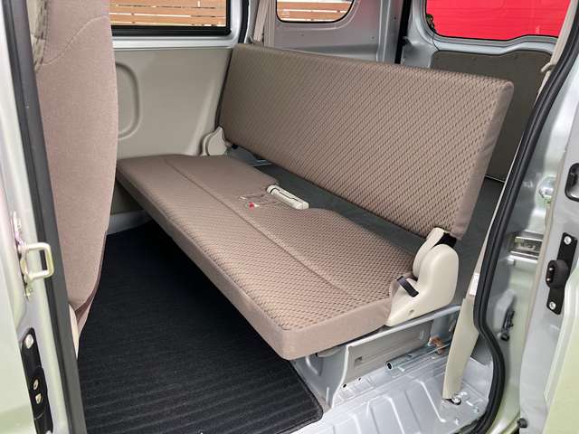 Nissan NV100 Clipper 11