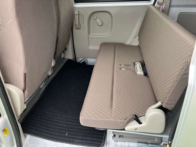 Nissan NV100 Clipper 12