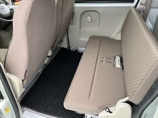 Nissan NV100 Clipper 12