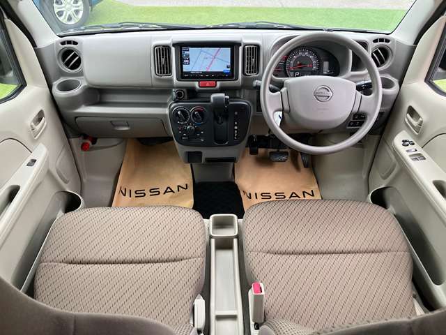 Nissan NV100 Clipper 5
