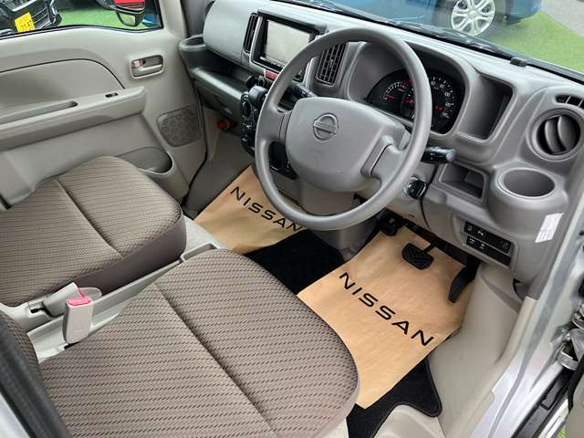 Nissan NV100 Clipper 8