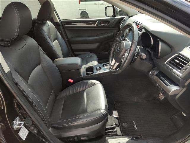 Subaru Legacy Outback 12