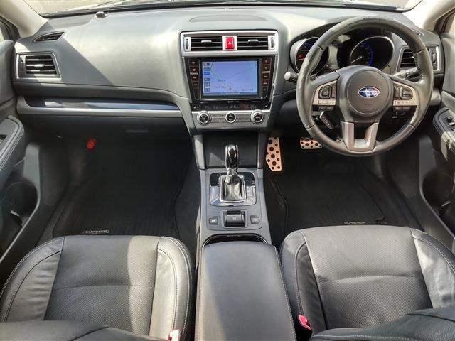 Subaru Legacy Outback 10
