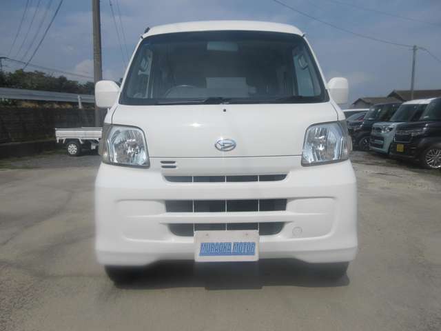 Daihatsu Hijet Cargo 2