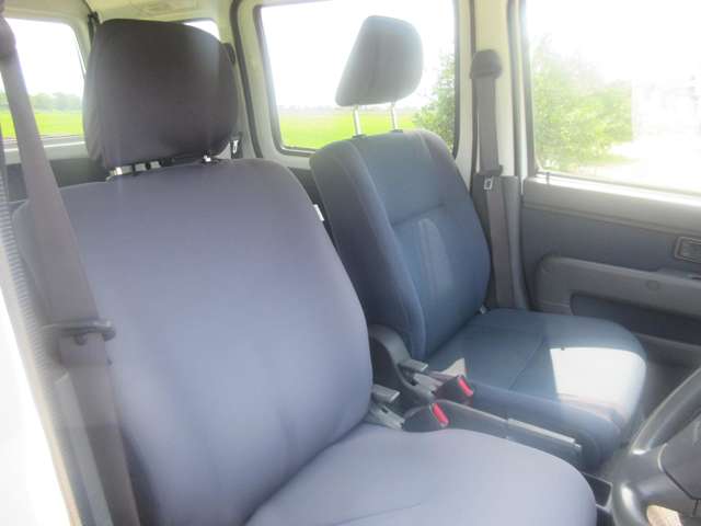 Daihatsu Hijet Cargo 10