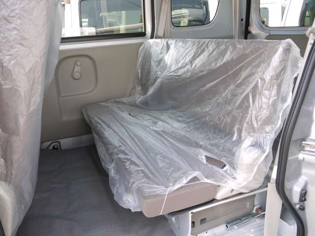Nissan NV100 Clipper 6