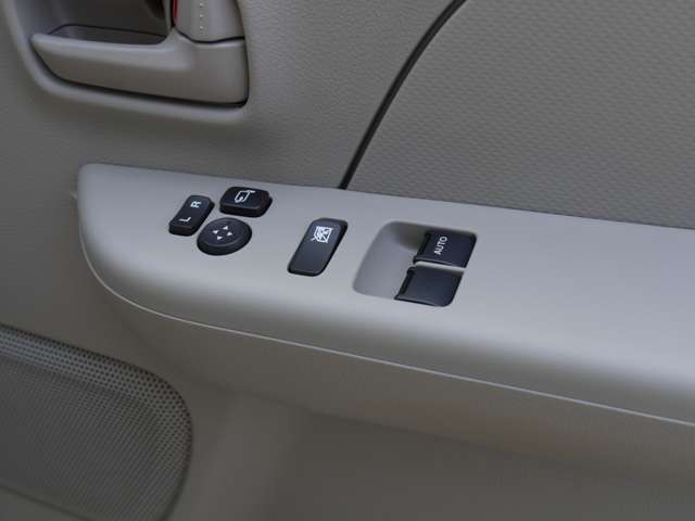 Nissan NV100 Clipper 9