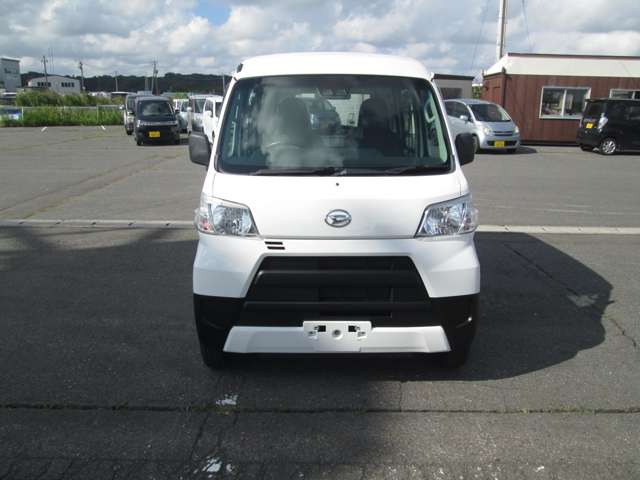 Daihatsu Hijet Cargo 2