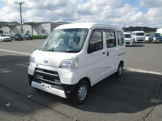 Daihatsu Hijet Cargo 3
