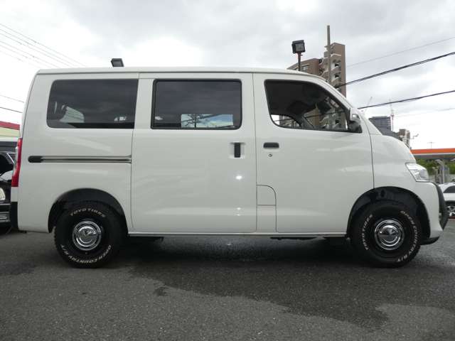 Toyota Town Ace Van 11