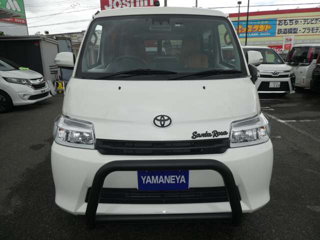 Toyota Town Ace Van 8