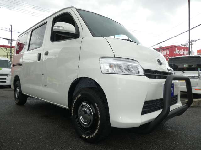 Toyota Town Ace Van 10