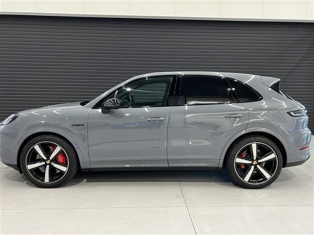 Porsche Cayenne 2