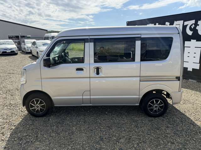 Nissan NV100 Clipper 4