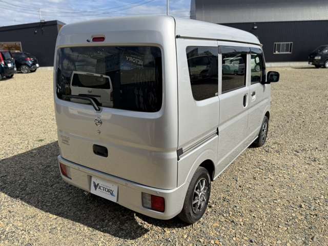 Nissan NV100 Clipper 7