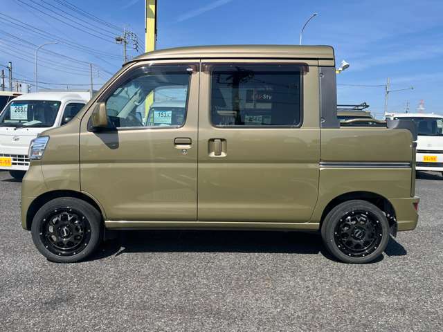 Daihatsu Hijet Deck Van 4