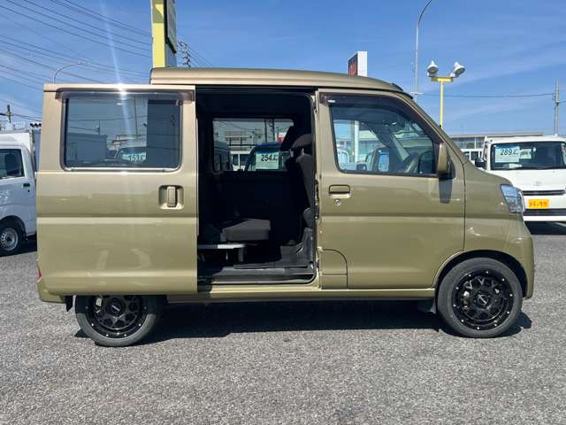 Daihatsu Hijet Deck Van 7