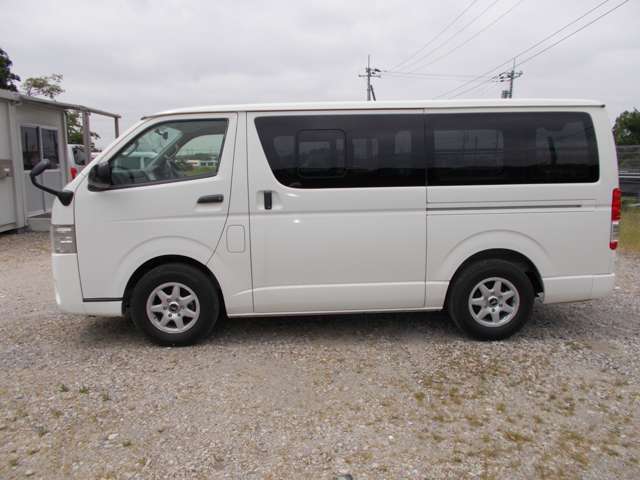Toyota Regius Ace 7