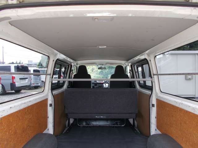 Toyota Regius Ace 10