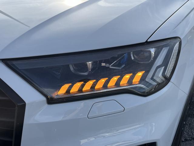 Audi Q7 11