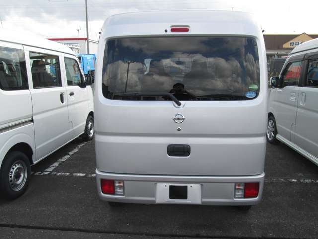 Nissan NV100 Clipper 5