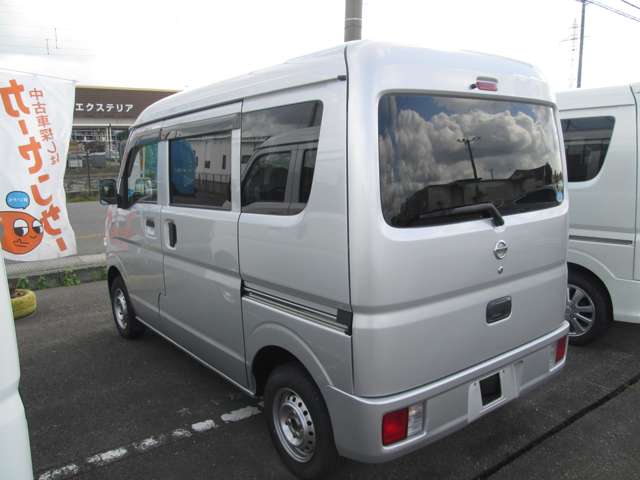 Nissan NV100 Clipper 6