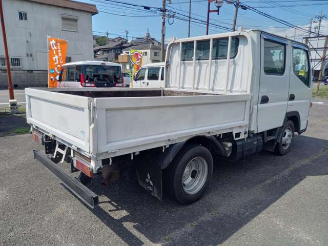 Mitsubishi Fuso Canter 4