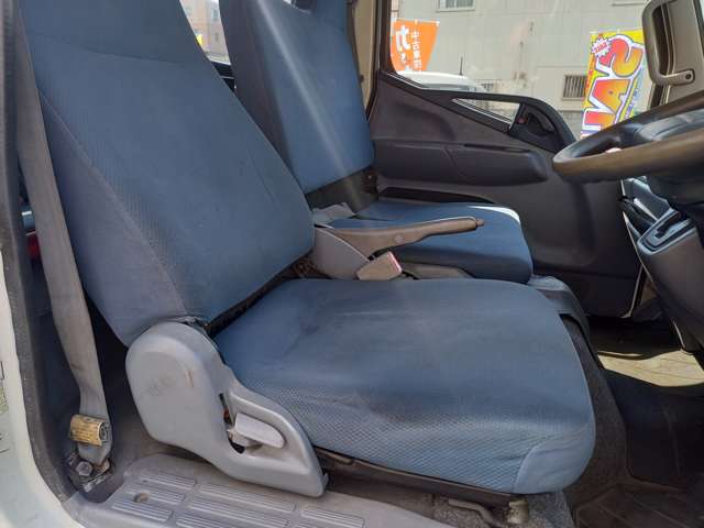 Mitsubishi Fuso Canter 10