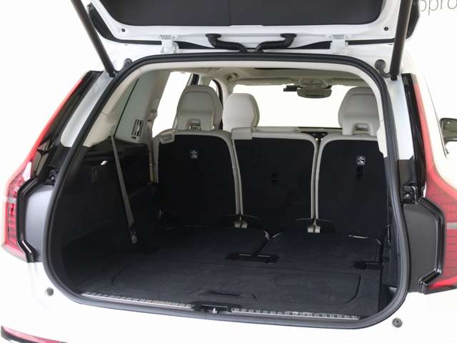 Volvo XC90 12